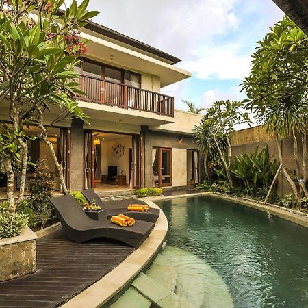 Aksata Villas Canggu Экстерьер фото