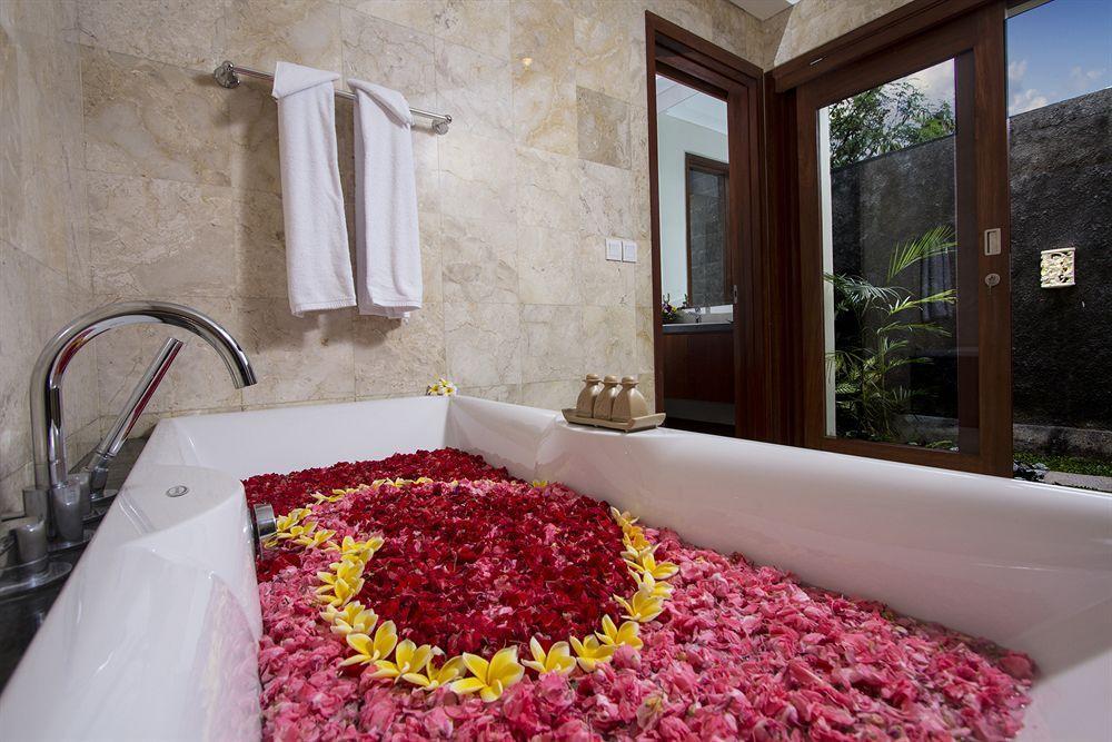 Aksata Villas Canggu Экстерьер фото