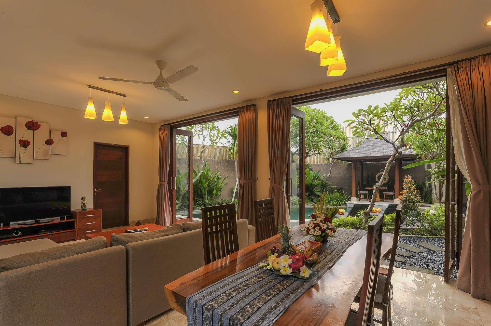 Aksata Villas Canggu Экстерьер фото