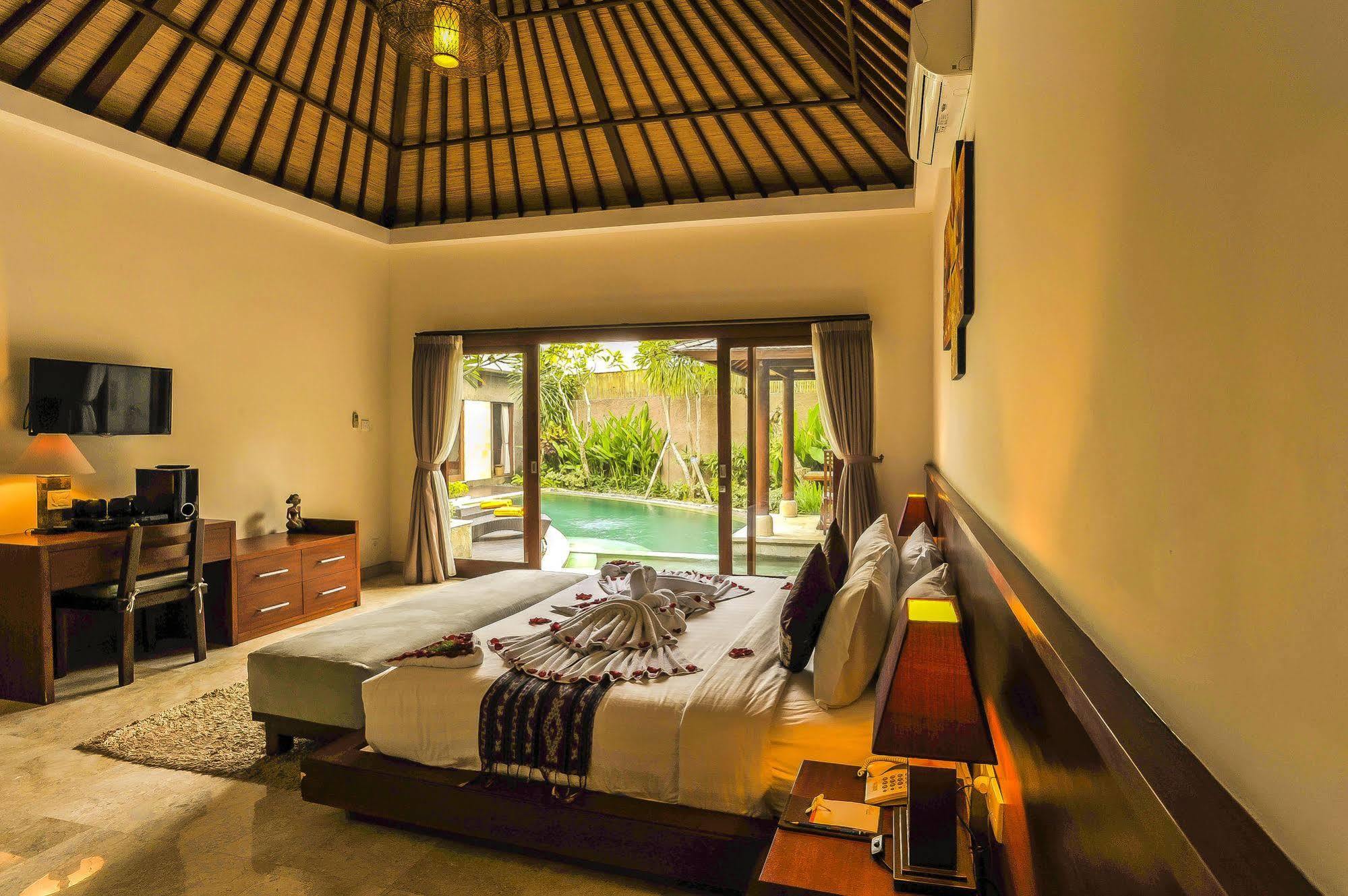 Aksata Villas Canggu Экстерьер фото