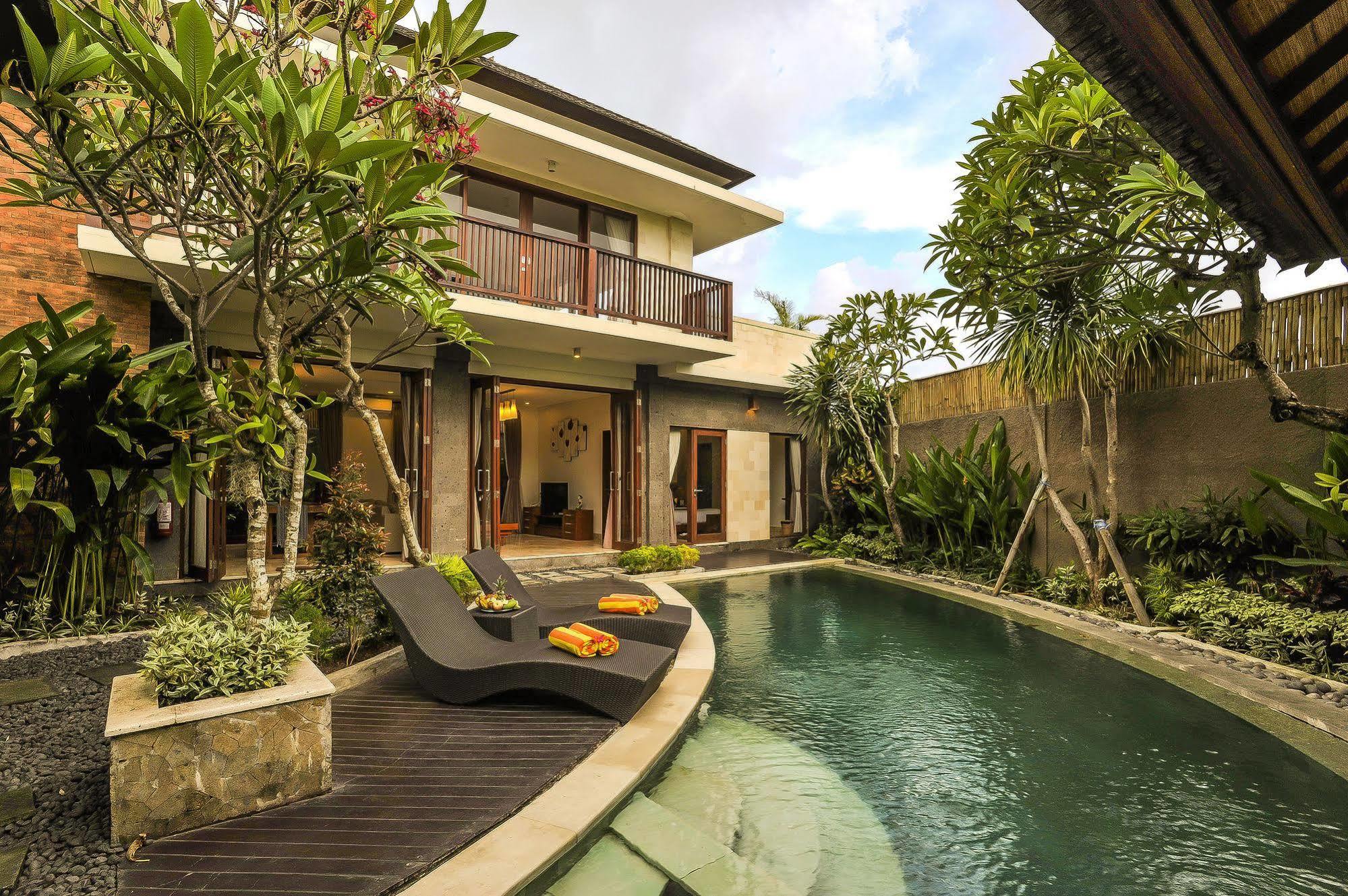 Aksata Villas Canggu Экстерьер фото