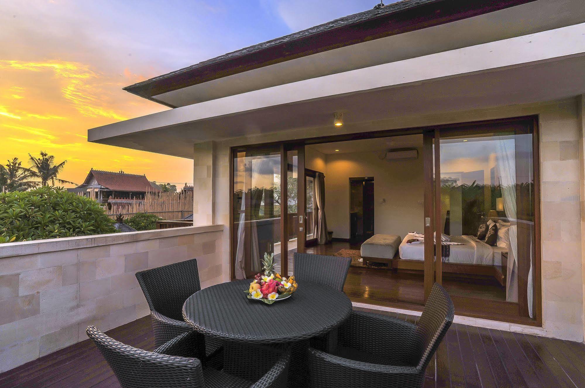 Aksata Villas Canggu Экстерьер фото