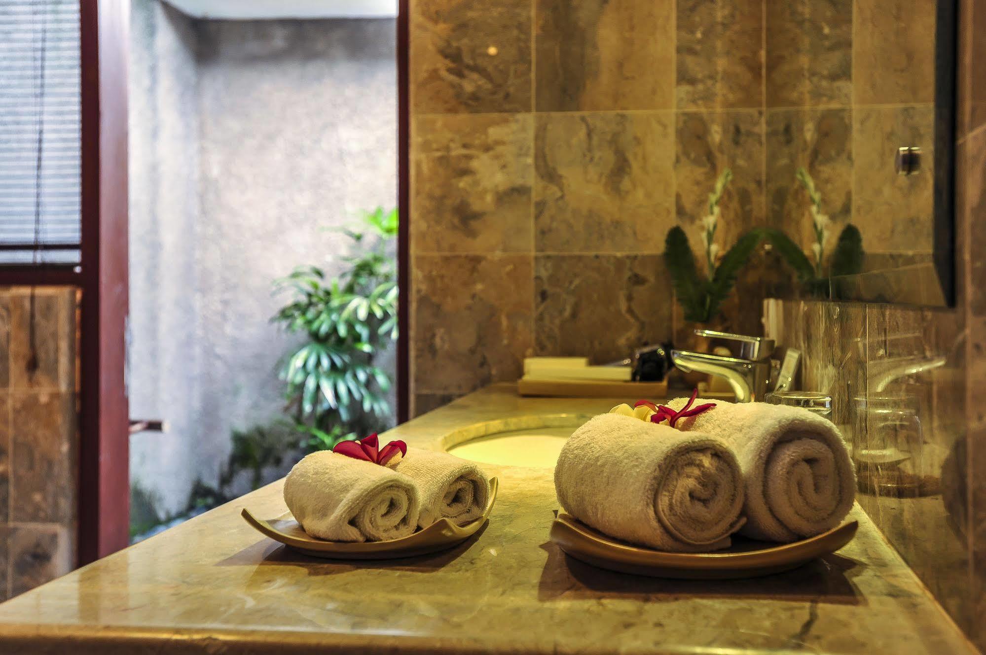 Aksata Villas Canggu Экстерьер фото